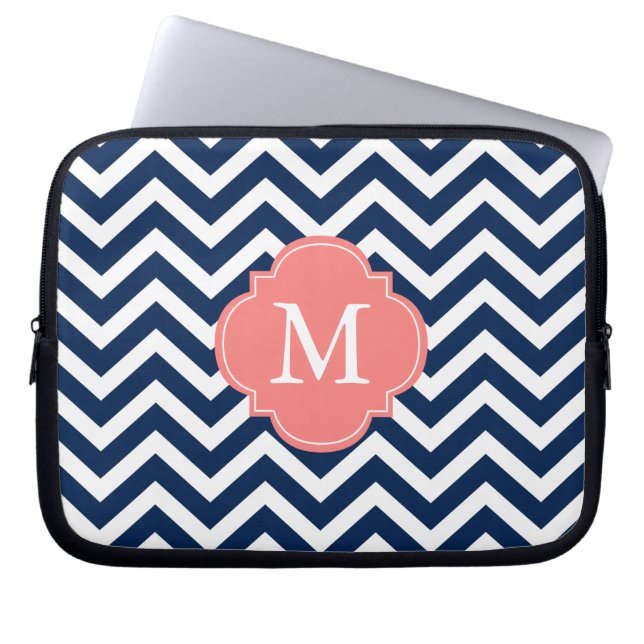 Coral & Blue Zigzags Mönster Monogram Laptop Sleeve (Framsidan)