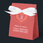 Coral bröllop hjärta 35 års presentbox presentaskar<br><div class="desc">35e koral-bröllop-jubileumsboxen. Anpassa med namnen. Perfekt presentförpackning för koralljudagggåva. orange av röd rosa och vita korallhjärteffekter och design från www.mylittleeden.com</div>