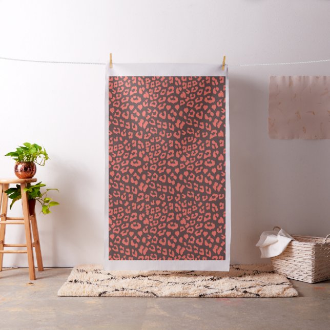 Coral Brown Leopard Print Tyg (In Situ)