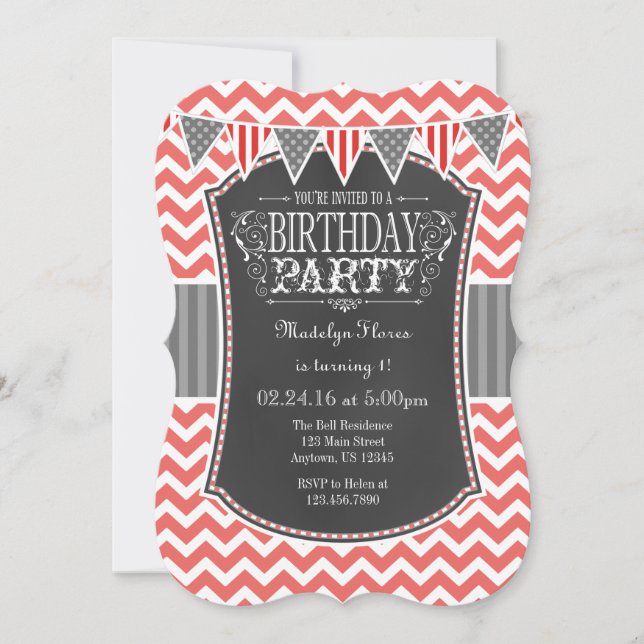 Coral Chalkboard Chevron Birthday Inbjudan (Framsida)