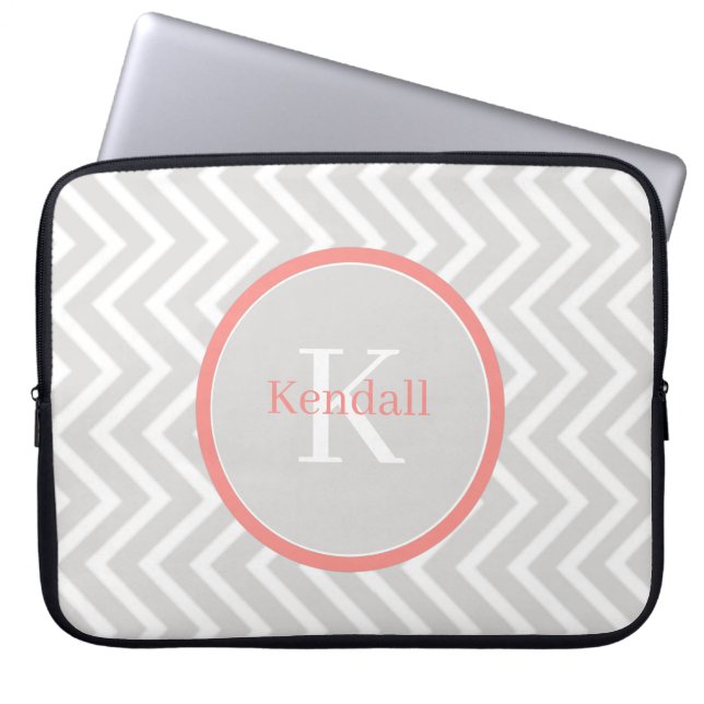 Coral Chevron Monogram Laptop Fodral (Framsidan)