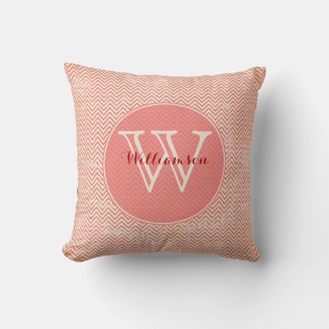Coral Chevron Monogrammed Pillow Kudde (Framsida)