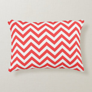 Coral Red and White Large Chevron ZigZag Mönster Prydnadskudde