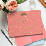 Coral Rosa Guld Confetti Sprinkles Monogram iPad Mini Skydd<br><div class="desc">En korallrik rosa iPad smart fodral med guld-konfekti sprinkles med utrymme för initialer.</div>