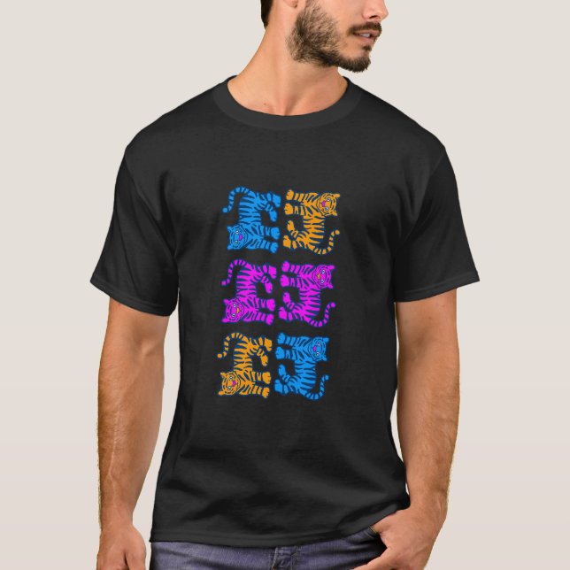 COREY TIGER 80-TAL MULTI TIGER VERTIKAL T-SHIRT (Framsida)