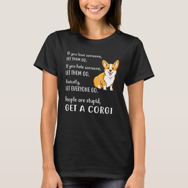 Corgi Får En Corgi Valp Hund T Shirt (Framsida)