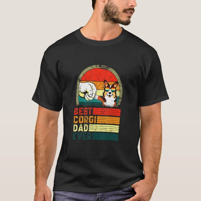 Corgi Pappa AldriCorgi T Shirt (Framsida)