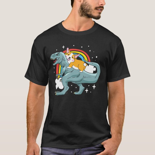 Corgi Riding Dinosaur T Shirt (Framsida)