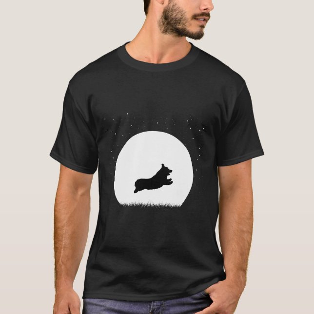 Corgi som går i Winter Snö T Shirt (Framsida)