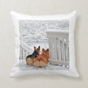 Corgis i snön kudde