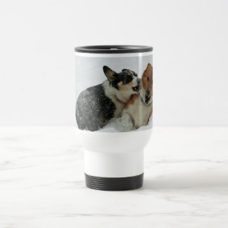 Corgis på lek resemugg