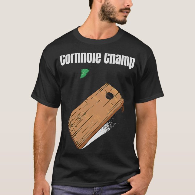 Cornhole Champ T Shirt (Framsida)
