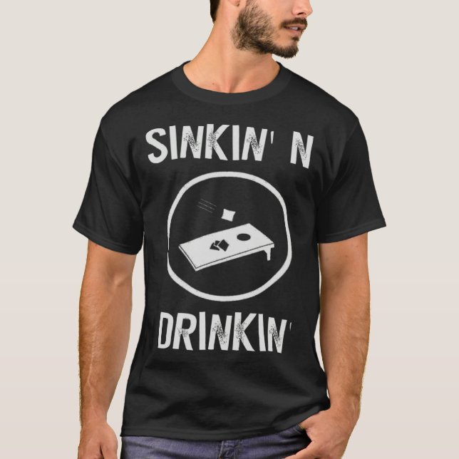 Cornhole  For Men Team Beer Drinking T Shirt (Framsida)
