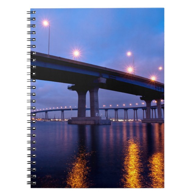 Coronado Bridge i Dusk Anteckningsbok (Framsidan)