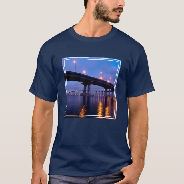 Coronado Bridge i Dusk T Shirt (Framsida)
