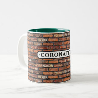 Coronation Street - Sign Två-Tonad Mugg