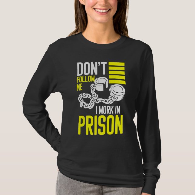 correctional care inmate nurse and prison nursing  t shirt (Framsida)