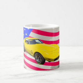 Corvette Stingray 1975 med amerikanska flaggan Kaffemugg