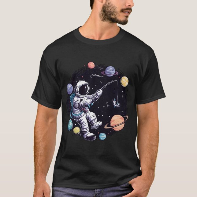 Cosmic Angler: Utforska universums djup T Shirt (Framsida)