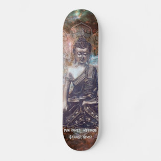 Cosmic Buddhas Cadence Code "Aldrig Panic" 7'7/8" Mini Skateboard Bräda 18,5 Cm
