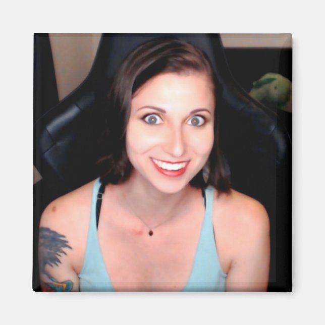 Cosmic Crazy Gamer Girlkompis Magnet (Framsidan)