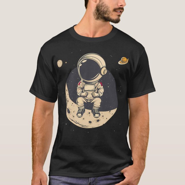 Cosmic Dreams Astronaut Äventyr in Space Explorer T Shirt (Framsida)