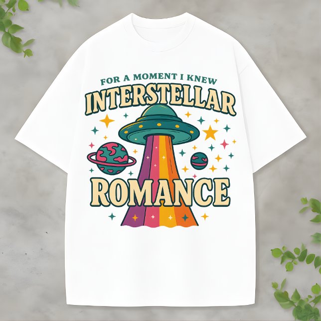 Cosmic Love: Unveiling the UFO and Space Romance T Shirt (Skapare uppladdad)