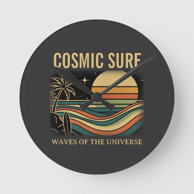 Cosmic Surf Retro Wave. Sunset (NO NUMBERS) Rund Klocka (Framsida)