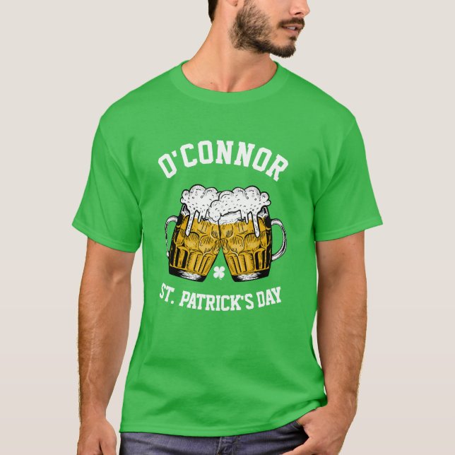 Costum Namn hade tur Shamrock St. Patrick's Day T Shirt (Framsida)