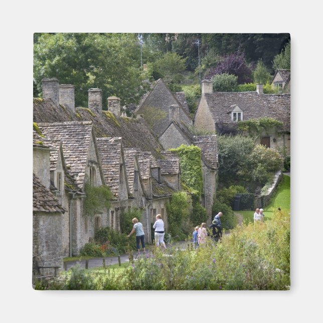 Cotswold stenhus i byn magnet (Framsidan)