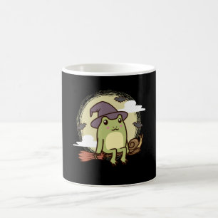 Cottagecore Aesthetic Frog with Witch Broom Snigel Kaffemugg