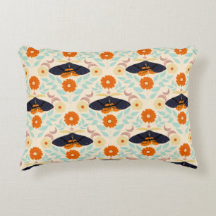 Cottagecore Moth Pattern Art Retro Blommig Desig Prydnadskudde