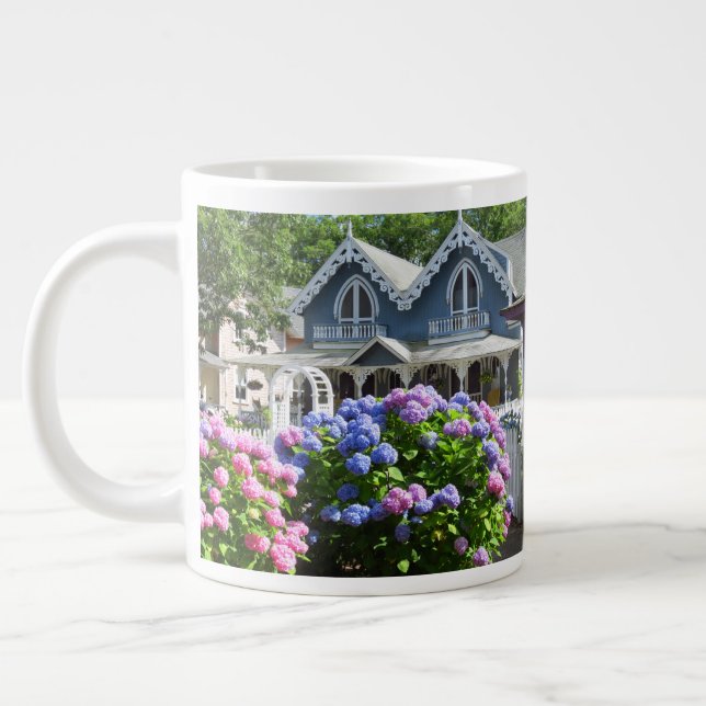 Cottages and Hydrangeas - Martha's Vineyard Jumbo Mugg (Vänster)
