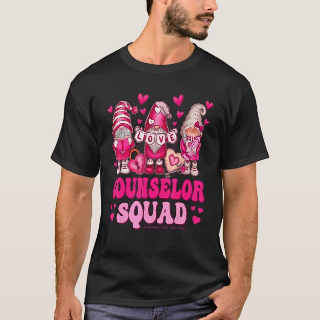 Counselor Teacher Squad Valentines Day Gnomes Hold T Shirt (Framsida)