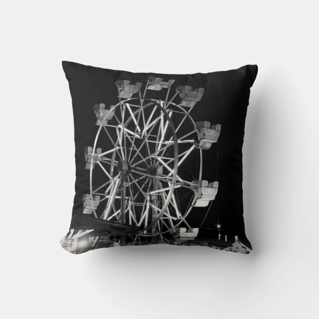 County Fair Roligt Kudde (Framsida)