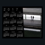 COUPLE City of Sciences Paris Kalender Poster 2017<br><div class="desc">Ett par på Cité des Sciences. Paris - 2007 - Kalendern poster 2017.</div>