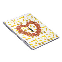 couronne d'automne sur son lit de feuilles