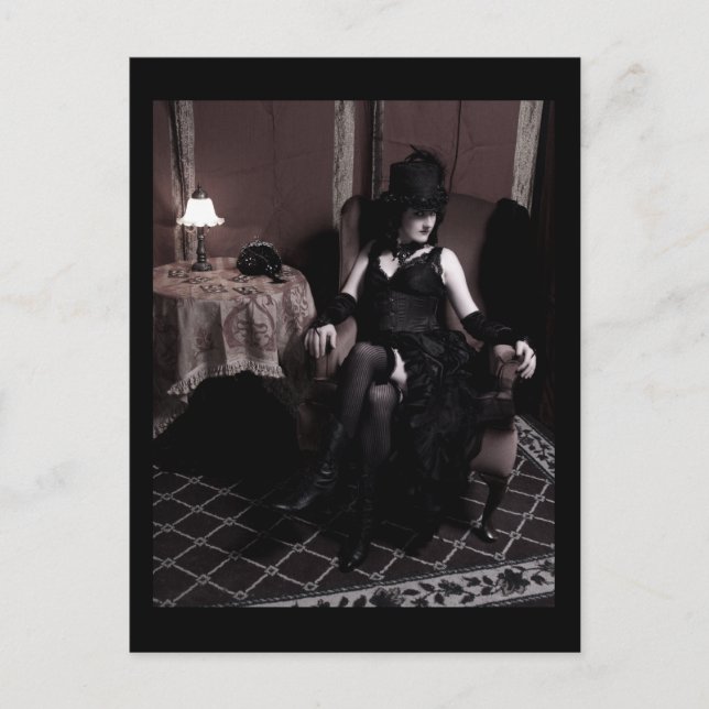 Courtesan - vykort (Framsida)