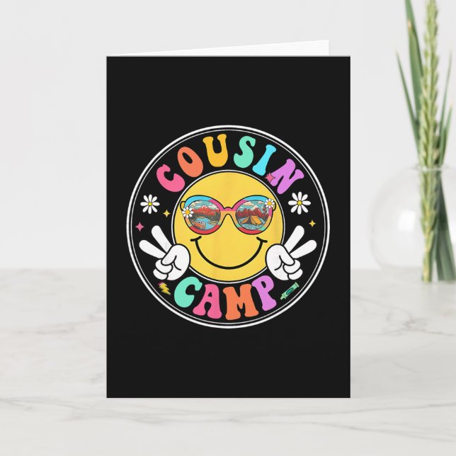 Cousin Camp 2025 Rolig Campingbesättning Sommar Fa Kort (Framsida)