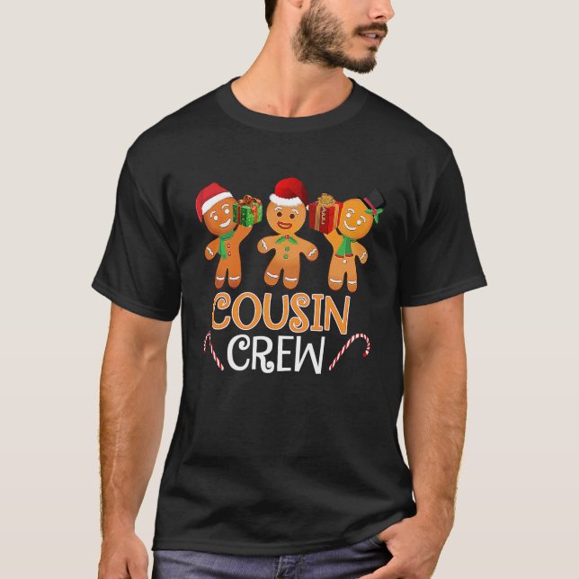 Cousin Crew Christmas PJs Gingerbread Man T Shirt (Framsida)