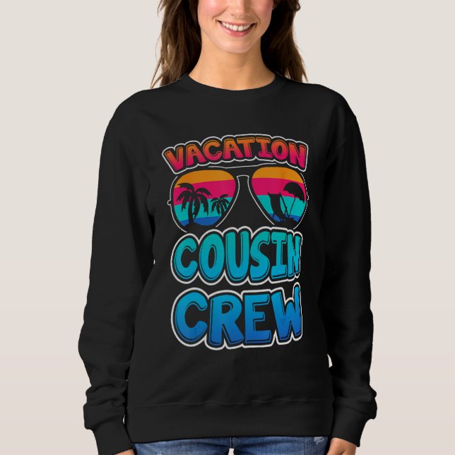 Cousin Crew Family Summer Vacation Retro Apparel F T Shirt (Framsida)