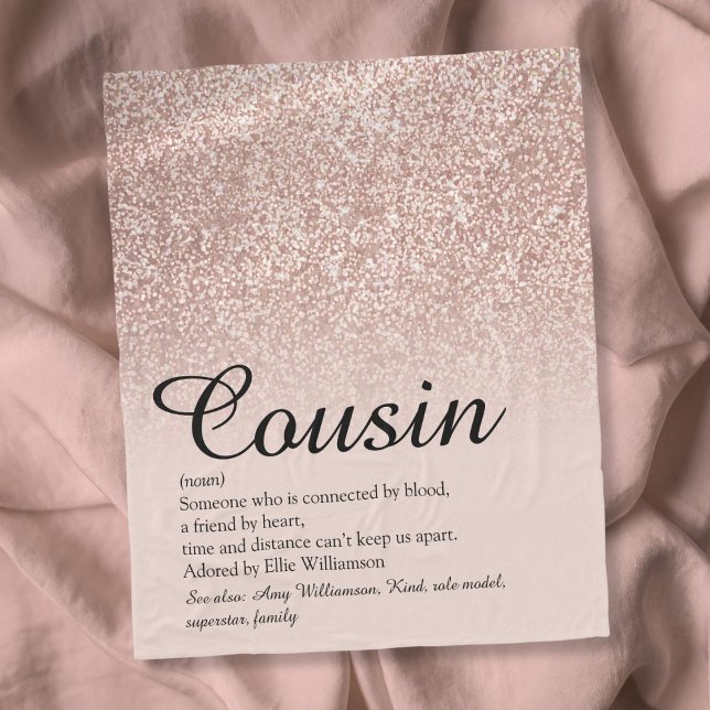 Cousin Definition Script Rosa Guld Glitter Fleecefilt (Cousin Definition Script Rose Gold Glitter Fleece Blanket)