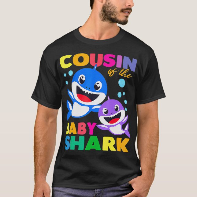 Cousin Of The Baby Shark Birthday Cousin Shark  T Shirt (Framsida)