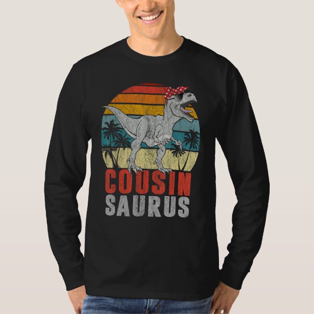 Cousinsaurus T Rex Dinosaur Cousin Saurus Family M T Shirt (Framsida)