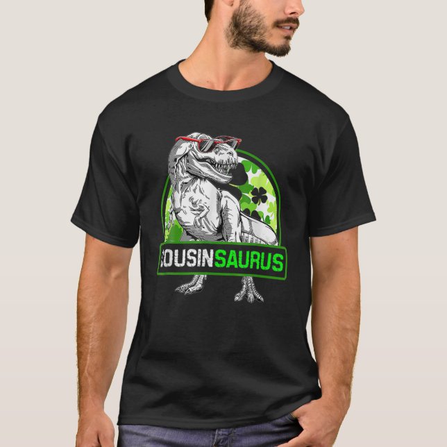 Cousinsaurus T Rex Dinosaur St patricks day Shirt (Framsida)