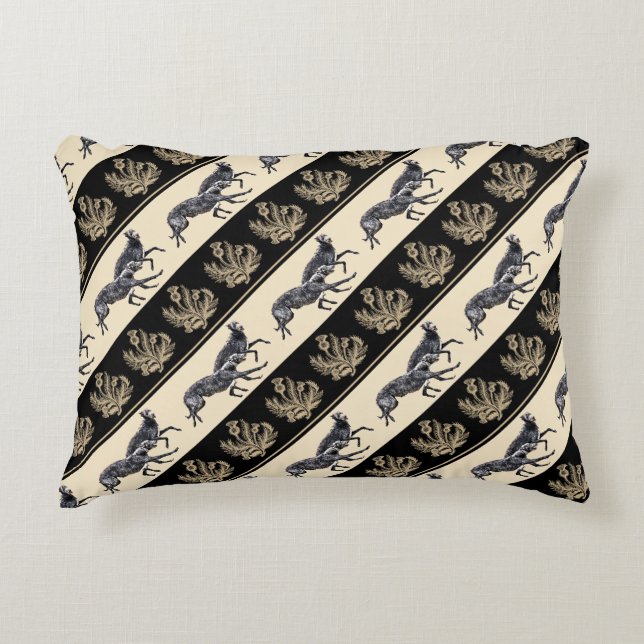 Coussin motifs lévriers écossais et chardons prydnadskudde (Framsidan)