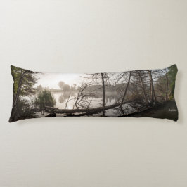 Coussin sous-bois et étang kroppskudde