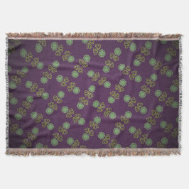 Couverture à franges avec fleur sur pourpre filt