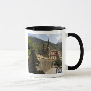 Covadongabasilikan, nordvästra Spanien. Mugg