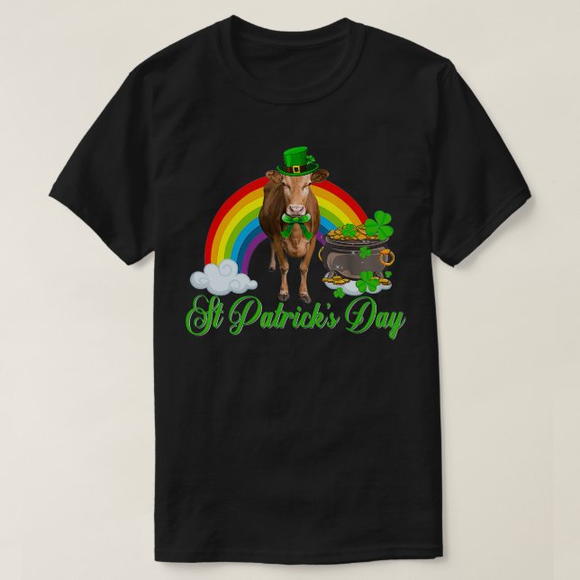 Cow Shamrock Rainbow St patricks day T Shirt (Design framsida)